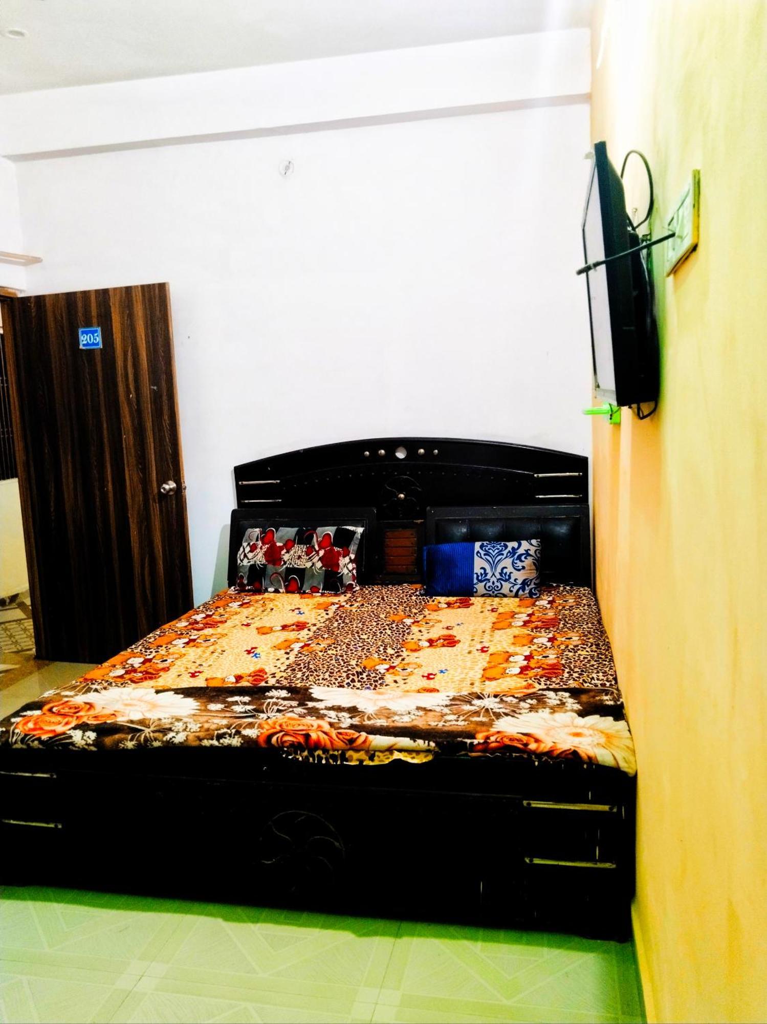 Balaji Homestay Mathura In Vrindavan Dış mekan fotoğraf