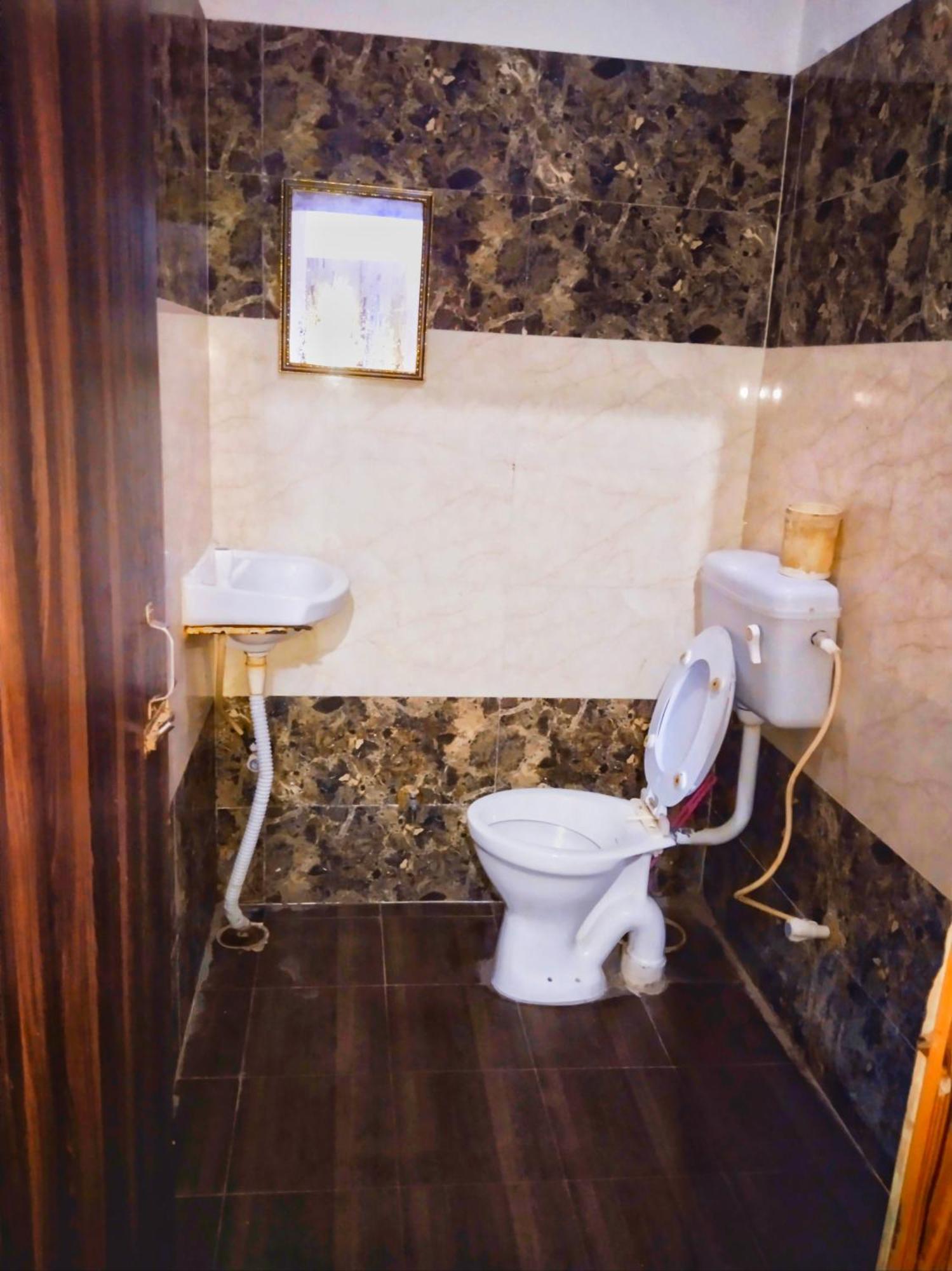 Balaji Homestay Mathura In Vrindavan Dış mekan fotoğraf