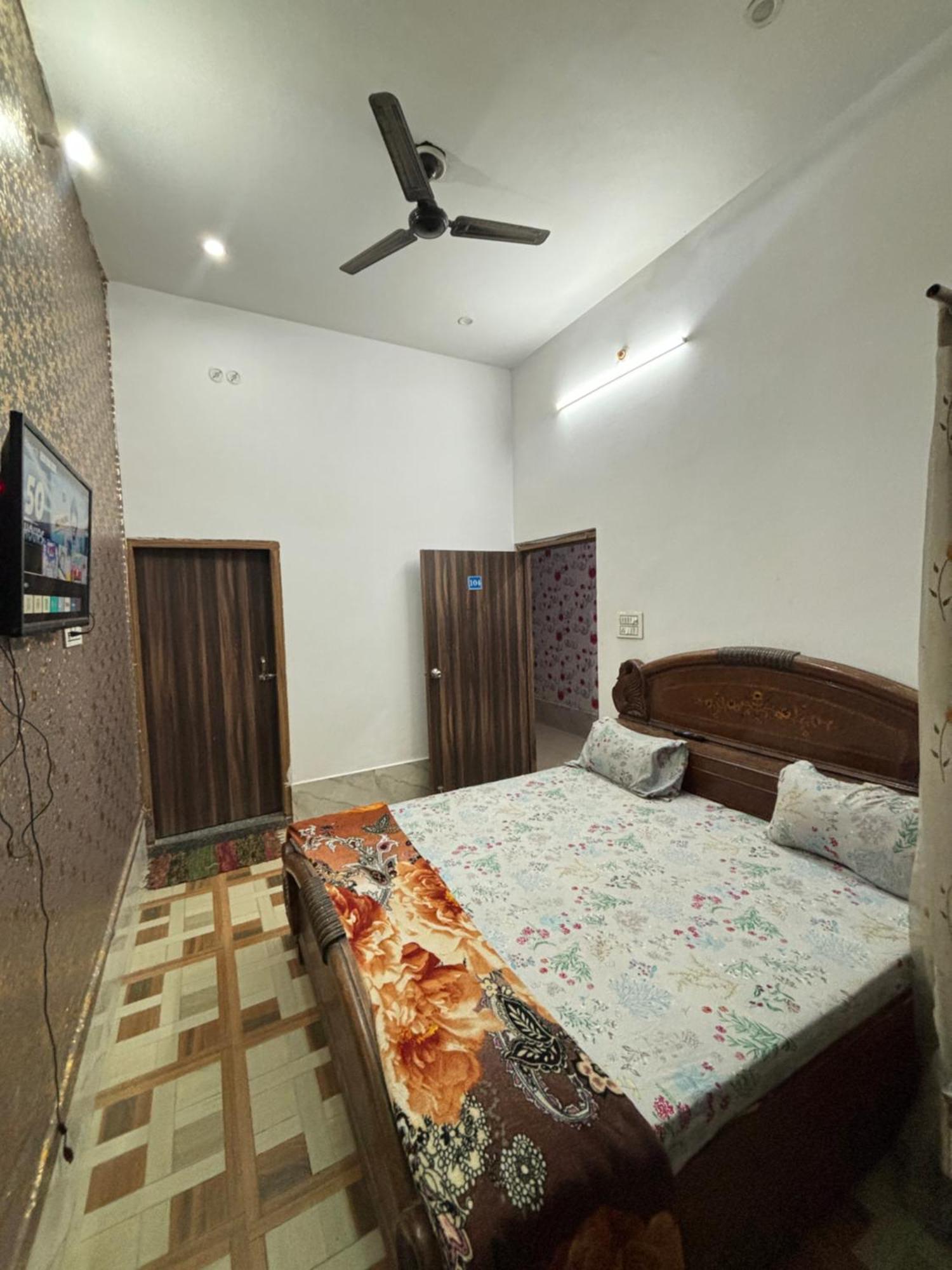 Balaji Homestay Mathura In Vrindavan Dış mekan fotoğraf