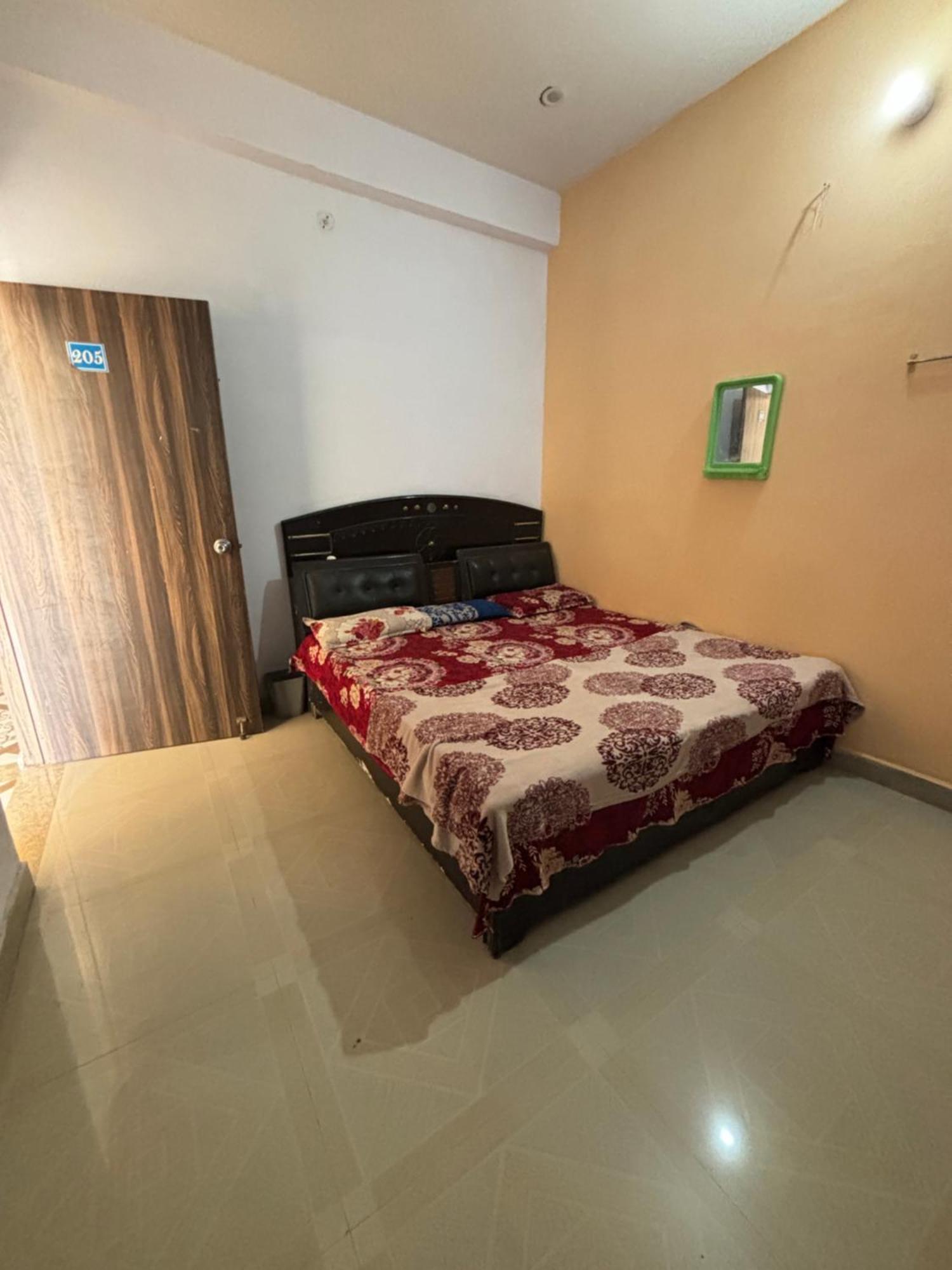 Balaji Homestay Mathura In Vrindavan Dış mekan fotoğraf
